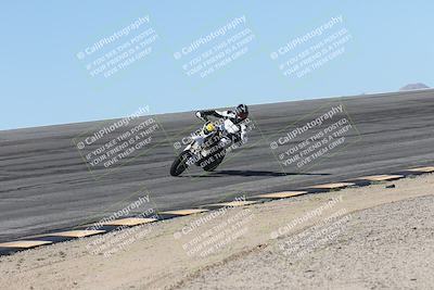 media/Oct-13-2025-Moto Forza (Mon) [[a66d839500]]/4-C Group/Session 2 (Bowl)/